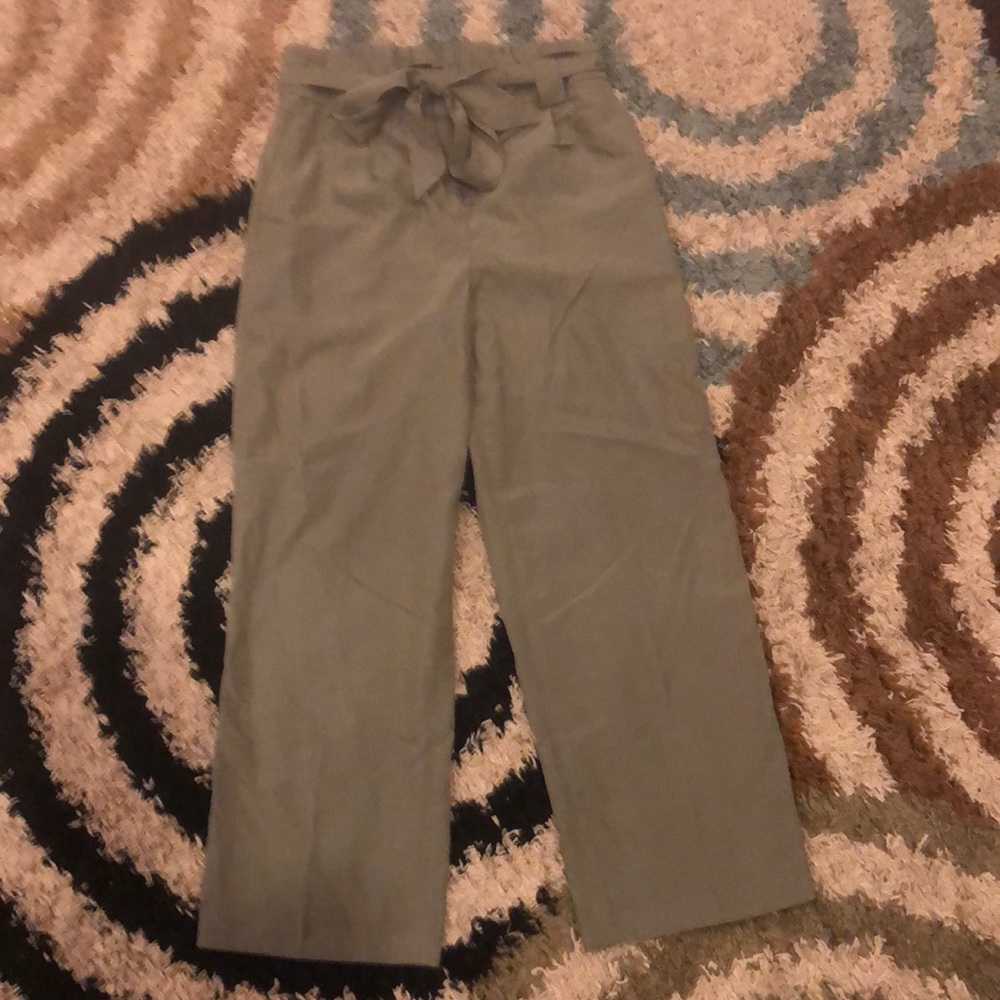 Women’s olive green straight leg joggers
